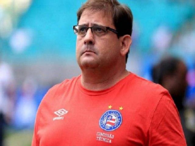 Guto Ferreira analisa derrota para o Crici�ma e afirma: "S�rie B n�o � um momento, a S�rie B � um todo"