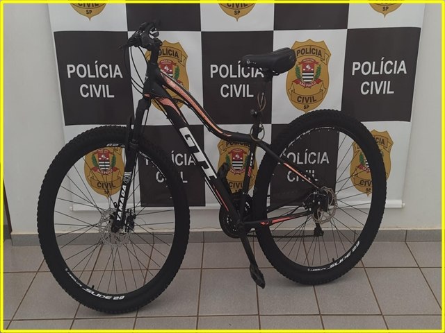 Policia  civil, Recupera Bicicleta Furtada e Prende o Autor do Ilcito em Flagrante