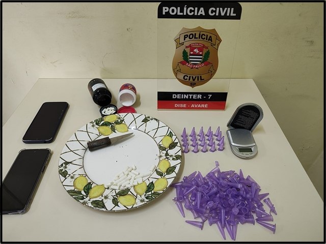 Polcia Civil Prende 3 Suspeitos por Trfico de Drogas em Avar