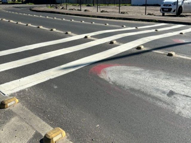 Avenida Patrcio Lima  ganha sonorizador prximo ao cruzamento com Marginal da BR-101