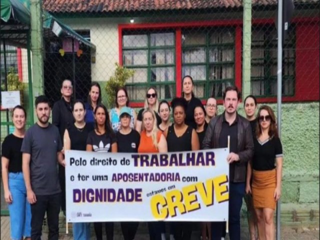 Professores da rede estadual mantm greve em SC