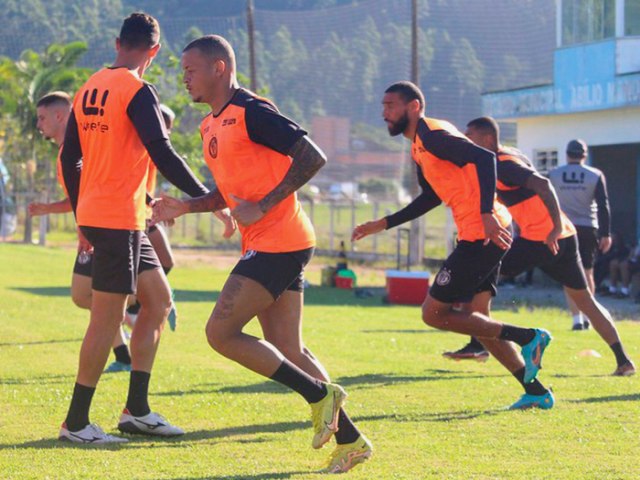 Herclio Luz volta aos gramados neste sbado pela Copa SC