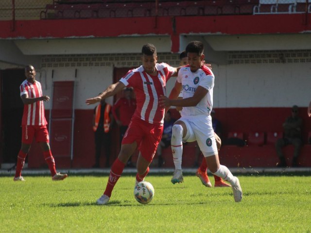 Herclio Luz vence em casa e garante a liderana da Copa SC