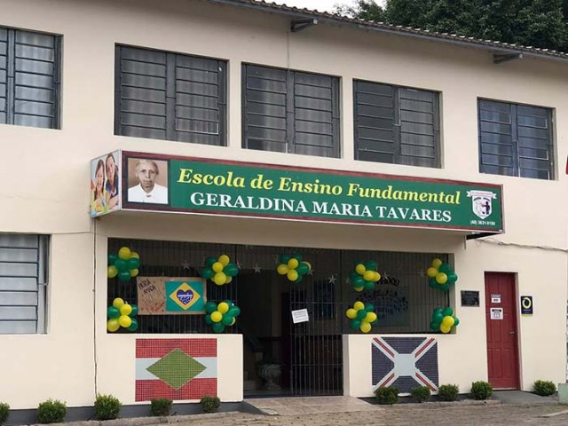 Prefeitura de Gravatal d detalhes sobre a municipalizao da Escola Geraldina Maria Tavares 