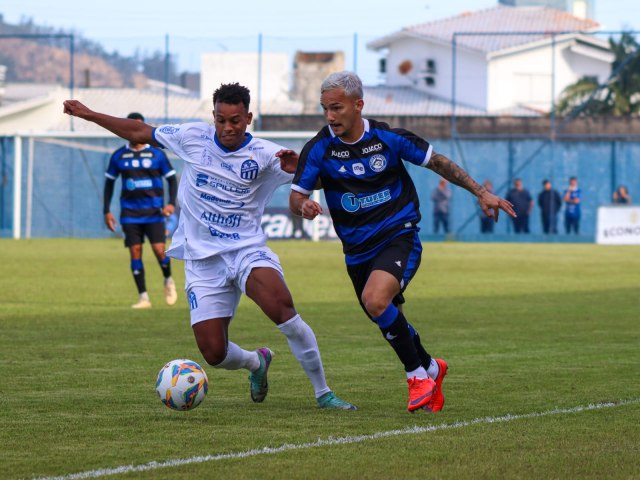 C.A. Tubar�o � derrotado em casa para o Caravaggio pela Copa SC