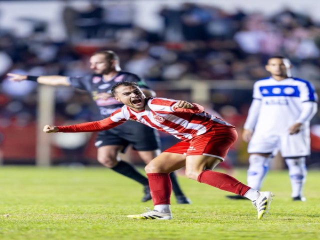 Herc�lio Luz vence o cl�ssico no An�bal Costa em noite festiva em Tubar�o