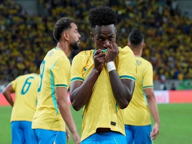 Brasil goleia o Panam� no Maracan�: 6 a 2