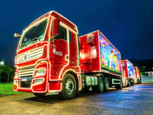Caminh�es iluminados da Coca-Cola e Trens de Natal da Rumo passar�o por Mat�o