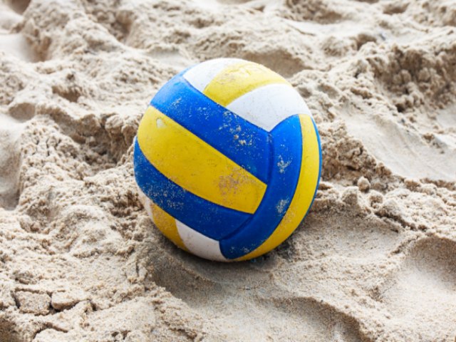 Competi��es de areia agitam a Associa��o Comercial
