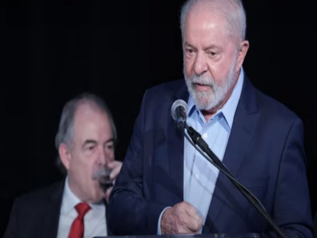 Lula recebe relatrio final do gabinete de transio que mostra terra arrasada por Bolsonaro; leia a ntegra