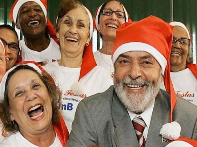 Em mensagem de Natal, Lula lamenta fome e desemprego e pede reconciliao das famlias