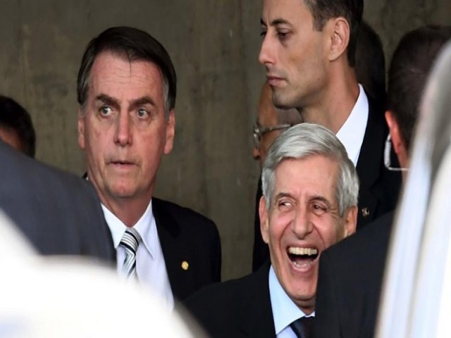 O papel de Bolsonaro e General Heleno na onda de violncia em Braslia