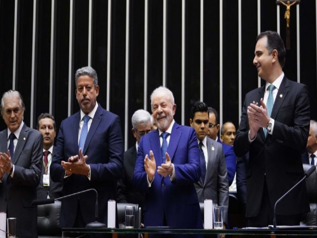 Ditadura nunca mais! Democracia para sempre!, disse Lula em discurso de posse no Congresso