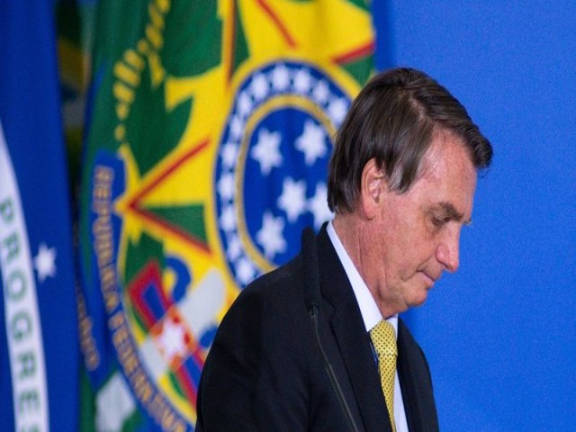 Aps abandonar o cargo, STF recebe o primeiro pedido de priso preventiva de Bolsonaro