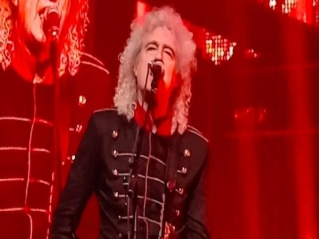 Brian May, do Queen, recebe o ttulo de Sir pelo rei Charles III