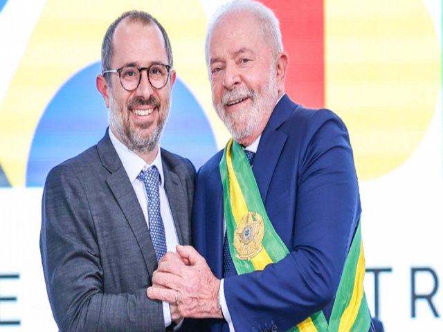 Ministro da CGU de Lula avisa: tudo pronto para levantar sigilos de 100 anos de Bolsonaro