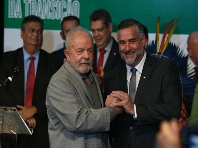 Lula e Pimenta definem rumos da comunicao pblica e estatal - Combate s fake news  prioridade