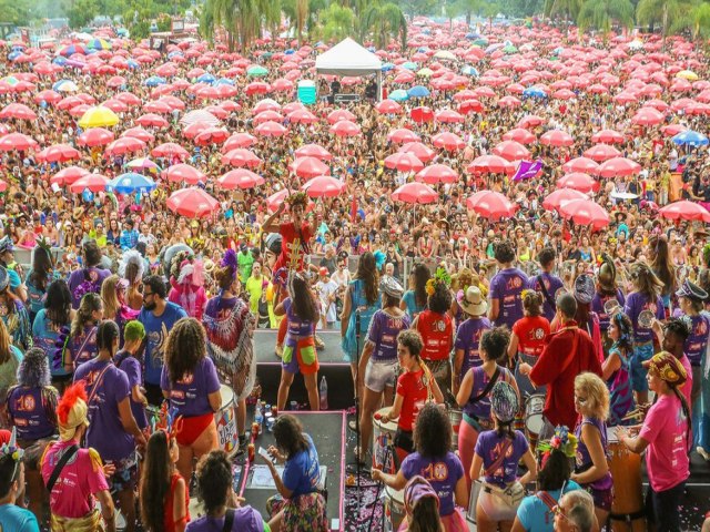 Dia de So Sebastio  comemorado no Rio com desfile de blocos