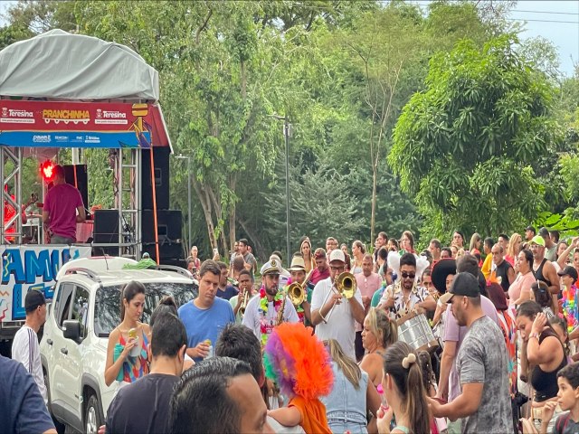 ltimo Pranchinha arrasta folies na avenida Raul Lopes em Teresina