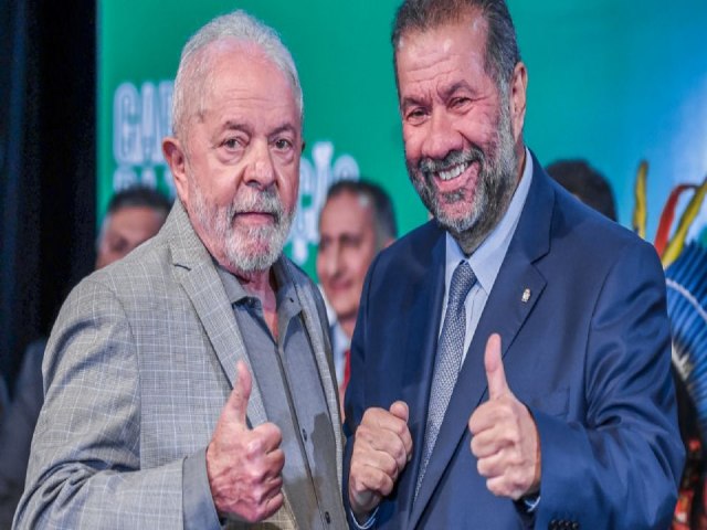 Carto Beneficirio de Lula vai dar descontos em farmcias e passagens areas, alm de viagens de graa