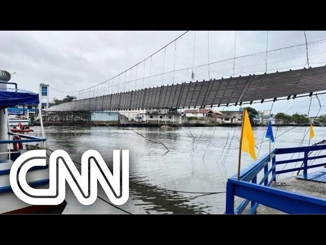 Ponte pnsil desaba com dezenas de pessoas entre os estados de RS e SC; bombeiros buscam um desaparecido