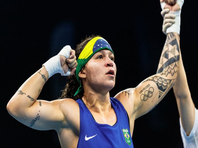 Bia Ferreira e Keno Marley so campees do torneio de boxe de Strandja