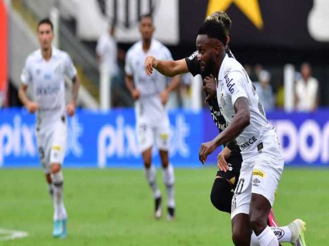 Corinthians fica duas vezes na frente, mas Santos busca o empate no clssico