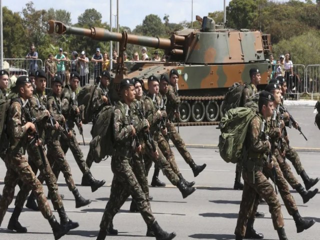 Nunca consideramos interveno militar ps-eleies, diz futuro 02 do Exrcito