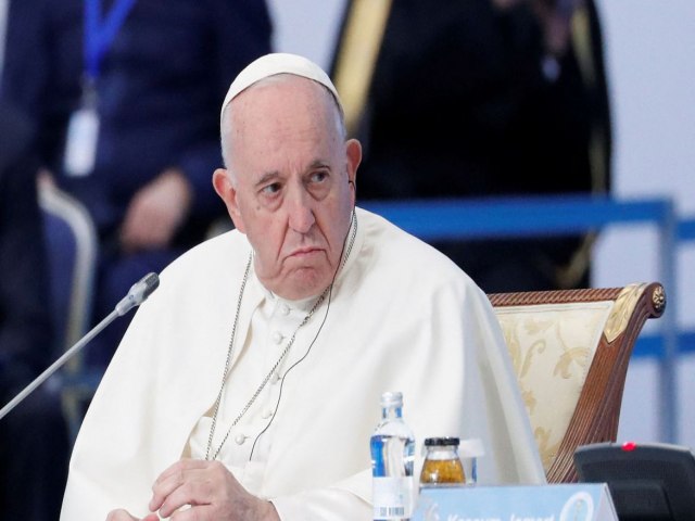 GUERRA: Papa Francisco reafirma disposio para se reunir com Putin