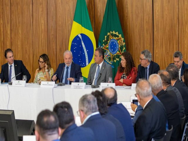 Prefeituras podem listar obras prioritrias ao governo federal, diz Lula