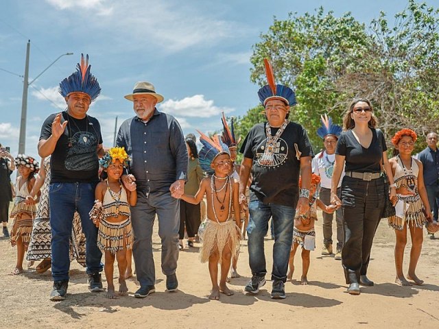 Vamos tirar definitivamente os garimpeiros das terras indgenas, afirma Lula em Roraima