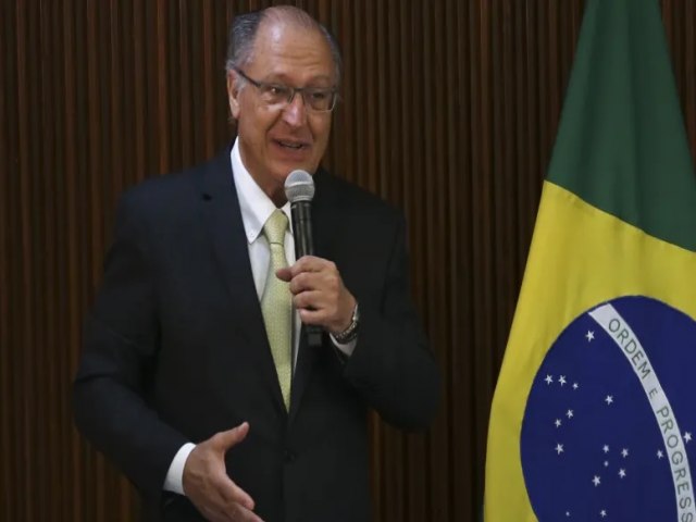 Alckmin diz que reforma tributria vai ajudar a reduzir a taxa de juros