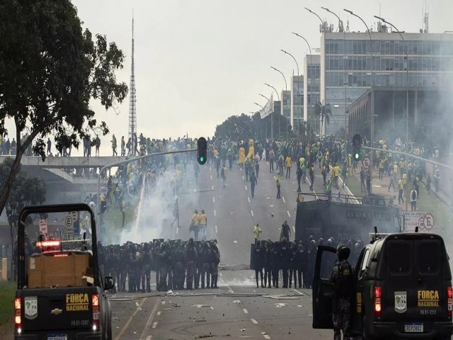 Evanglicos que atuaram no terrorismo de 8 de janeiro foram mobilizados por igrejas