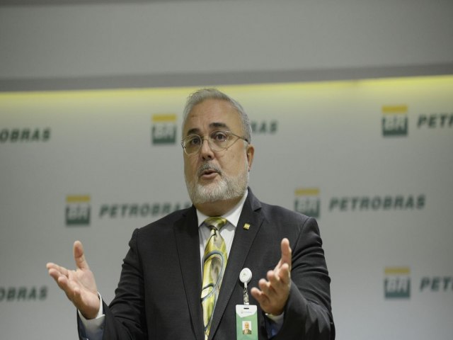 Presidente da Petrobras diz que pode reduzir preo da gasolina