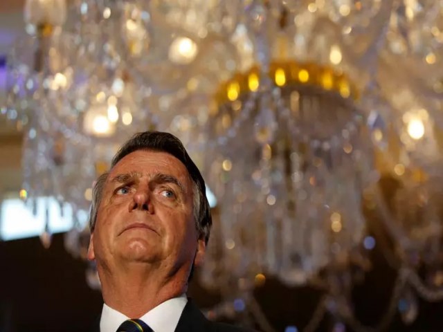 TCU escala dois servidores para realizar auditoria em presentes recebidos por Bolsonaro