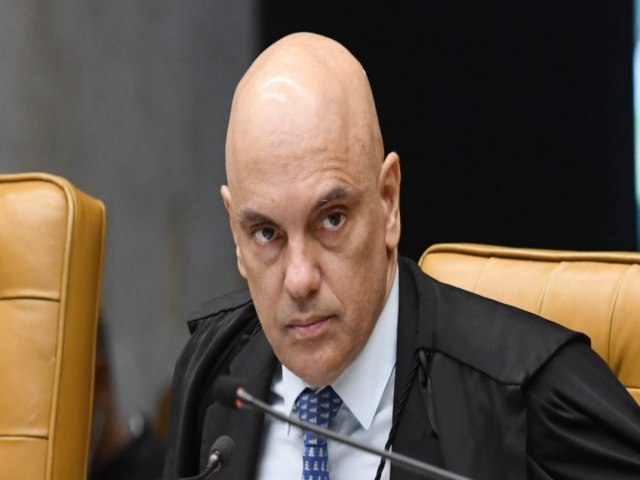 Negcio assustador: Moraes chama terroristas presos de alienados e conta que os visitou na cadeia