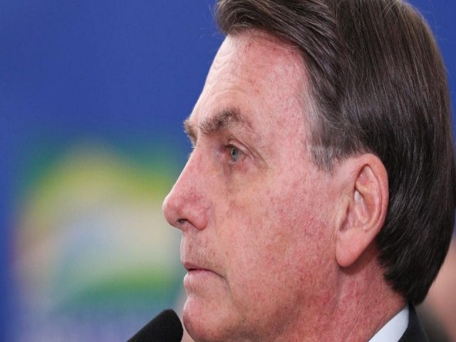 Com medo de ser preso, Bolsonaro entrega mais joias na vspera de depoimento  PF