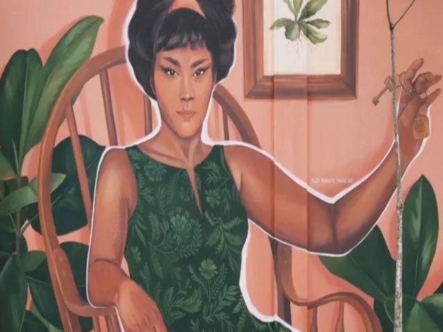 Hotel de luxo em que Elza Soares sofreu racismo vira moradia popular e ganha pintura da cantora