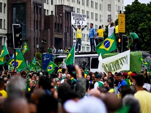 Desde 1988, o Supremo j condenou 28 parlamentares criminalmente