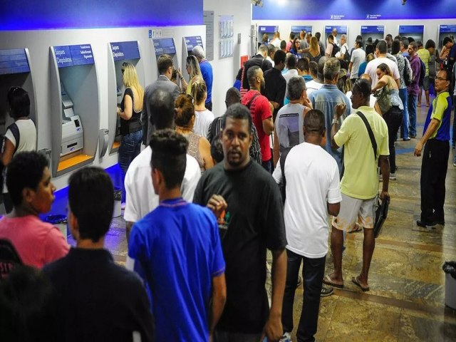 Feriado de 1 de maio: bancos, B3, INSS e mais servios no funcionam no Dia do Trabalhador