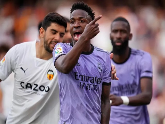 Real Madrid apresenta queixa de crime de dio por racismo contra Vini Jr