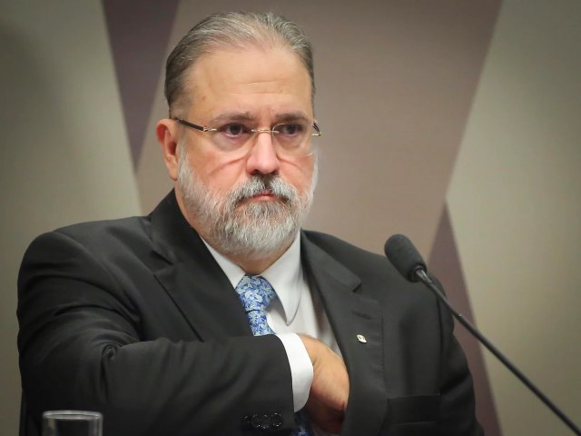 Augusto Aras pede que STF suspenda indulto natalino de Bolsonaro de 2022