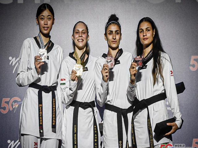 Maria Clara Pacheco  medalha de bronze no Mundial de Taekwondo