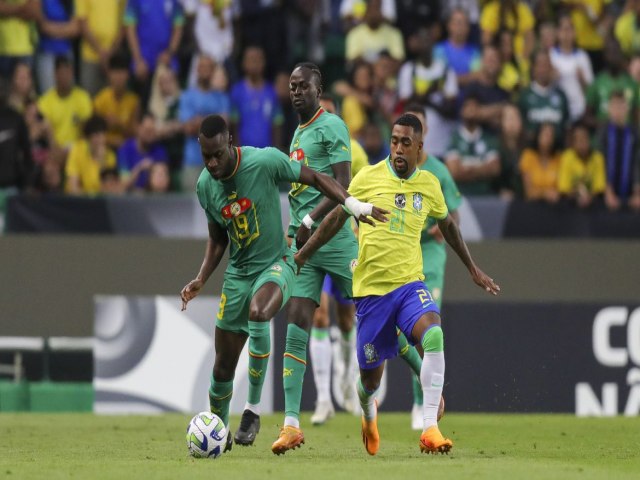 VEXAME: Seleo brasileira  goleada por 4 a 2 em amistoso com Senegal