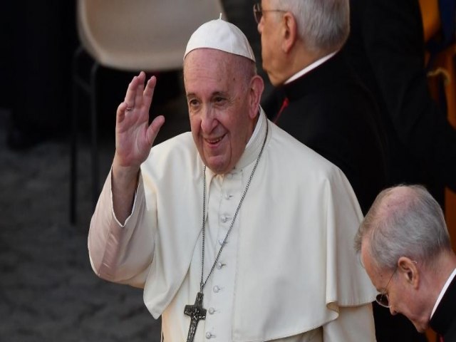 Amrica Latina precisa de ajuda para acolher os mais pobres, diz papa Francisco