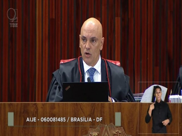 52: Moraes vota contra Bolsonaro e fecha placar para torn-lo inelegvel