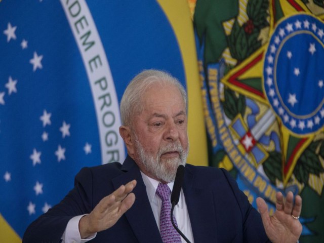 Lula: pas poderia ser 4 economia global, mas caiu em mundo obscuro