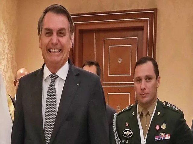 Advogado nega preocupao de Cid com Bolsonaro: Ele se preocupa com ele