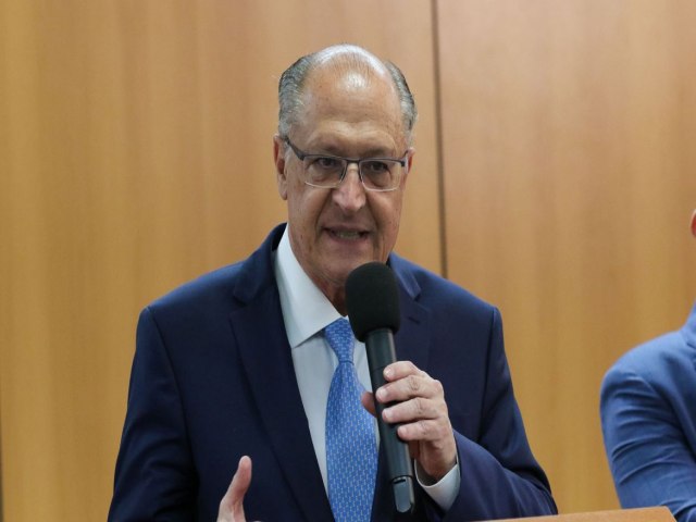 Vice-presidente Alckmin diz que Lula cumpre rigorosamente promessa de campanha