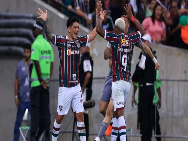 Com festa no Maracan, Fluminense vence Olimpia e est perto da semifinal da Libertadores